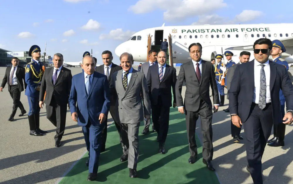 Şahbaz Şərif Bakıya gəldi - Foto