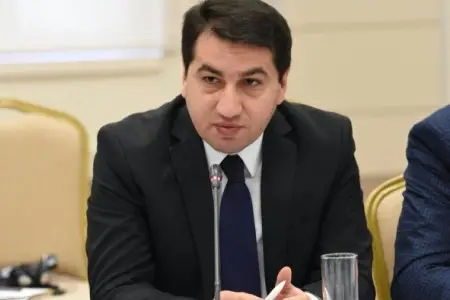 Hikmət Hacıyev hərbi paradla bağlı paylaşım etdi