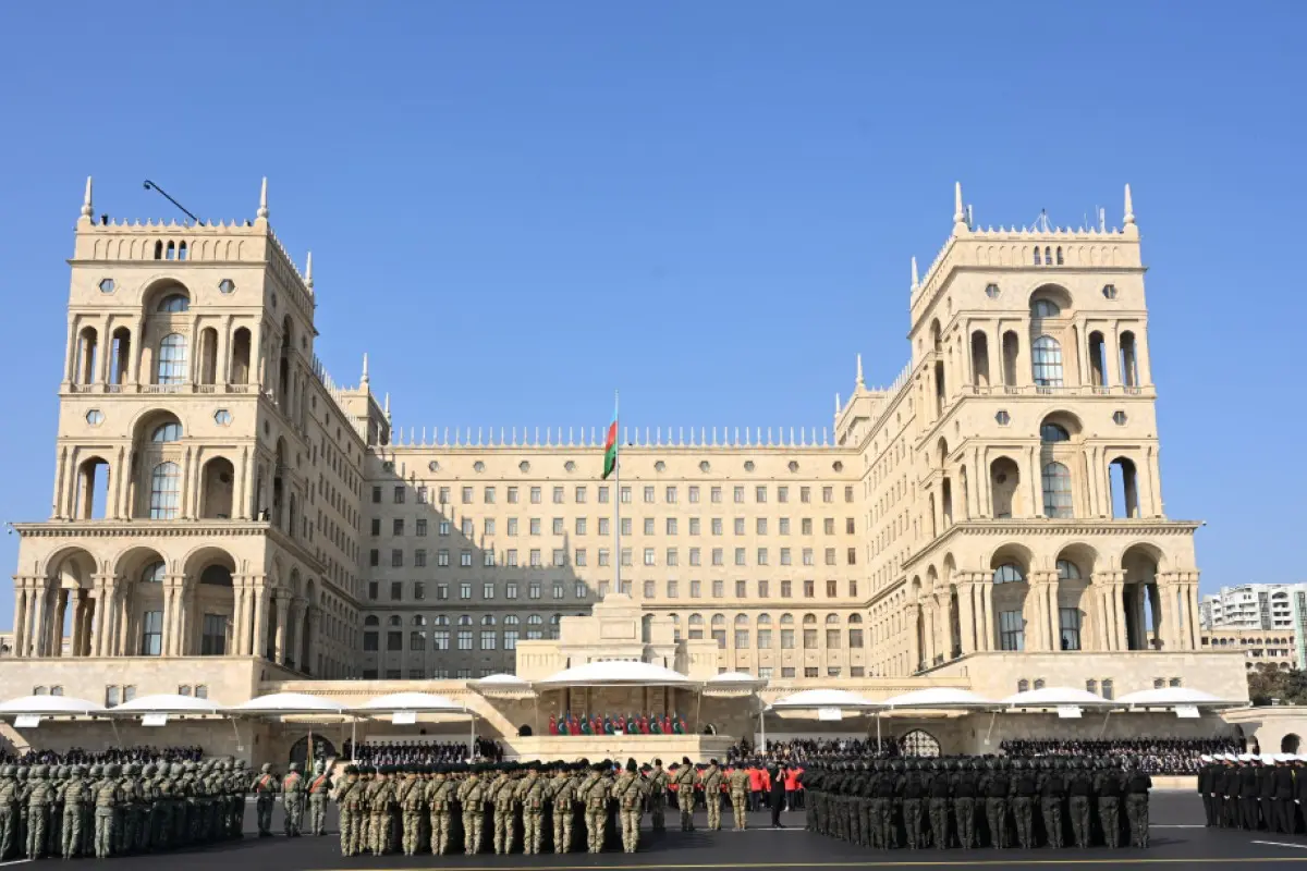 Hərbi paradda ilk dəfə insansız sistem qoşunlarının parad heyəti keçdi