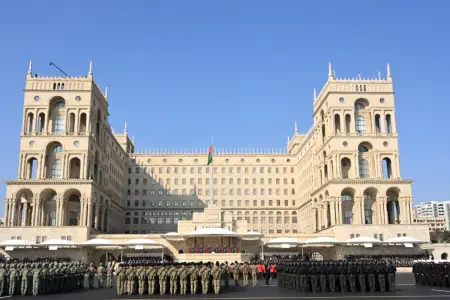 Hərbi paradda ilk dəfə insansız sistem qoşunlarının parad heyəti keçdi