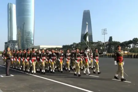 Pakistan hərbçiləri Bakıda paradda