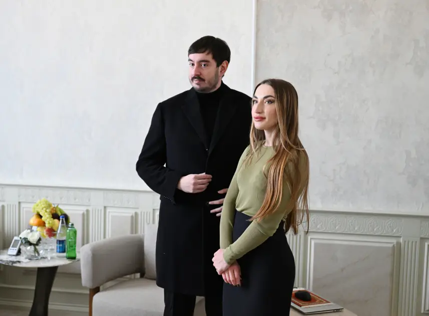 Prezidentlə ailəsinin paraddan yeni - Fotoları