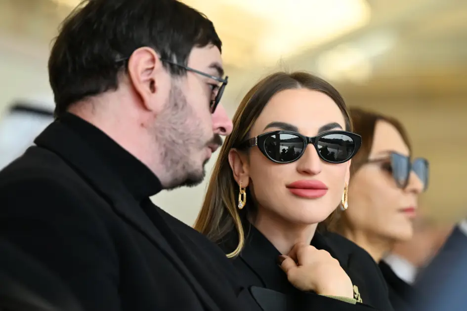 Prezidentlə ailəsinin paraddan yeni - Fotoları