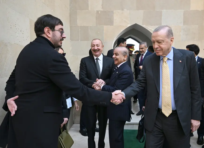 Prezidentlə ailəsinin paraddan yeni - Fotoları