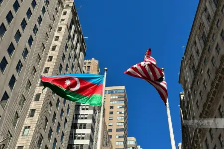 Azərbaycan bayrağı Nyu-York səmasına qaldırılıb – Foto