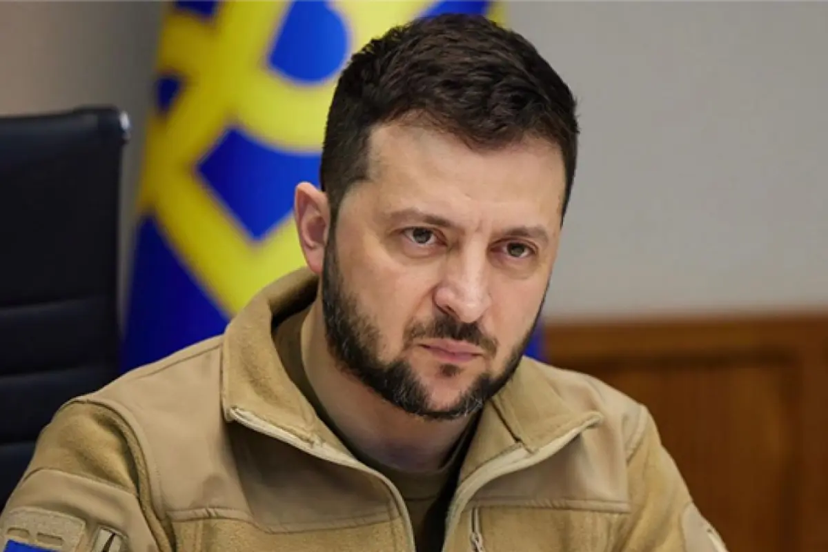 Zelenski müsahibə verən zaman işıqlar söndü - Video