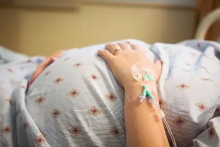 İmişlidə hamilə qadın doğuş zamanı öldü - TƏBİB-dən açıqlama