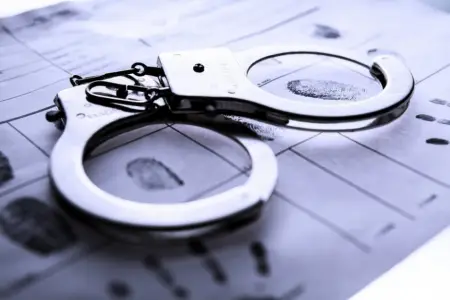 37 min manatlıq dələduzluq: Saxlanılan var 