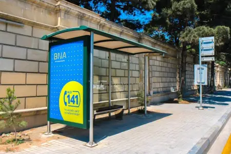 Bakıda avtobus dayanacağında kişi vəfat edib