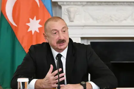 "Məmurların qohumları özlərini elə aparmalıdırlar ki..." - Dövlət başçısı