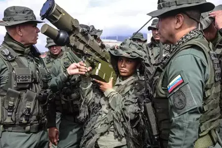 İki ölkə arasında gərginlik: 200 min əsgər səfərbər edildi