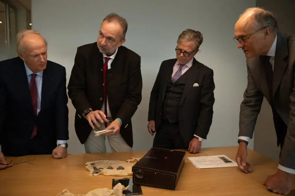 Yüz ildən sonra tapılan sirli daş: “Florentiyalı”nın inanılmaz hekayəsi