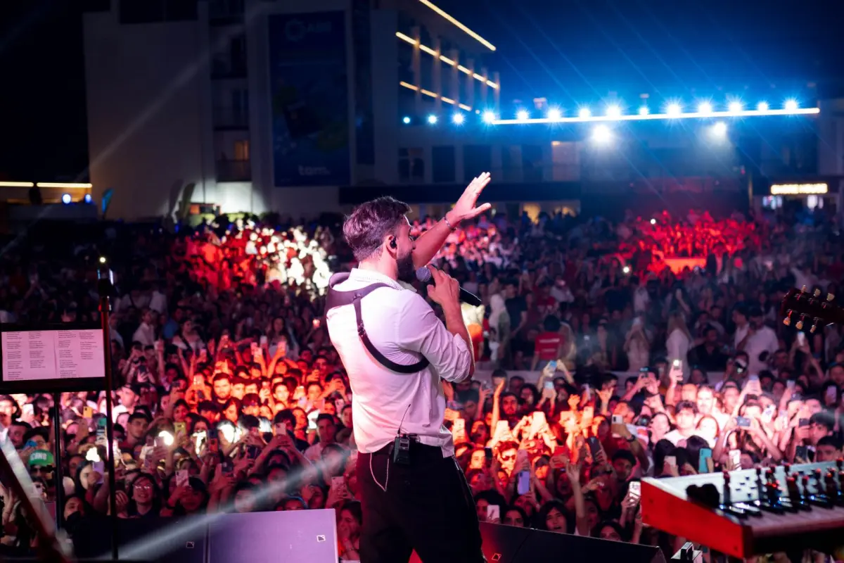 Azərbaycanlı müğənni Rusiyadakı konsertindən 19 milyon qazanacaq