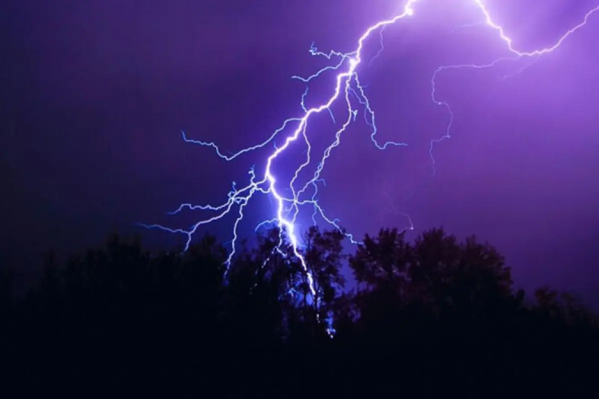 Şimşək çaxacaq, dolu düşəcək - Sabahın havası