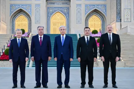 Prezident həmkarları ilə İslam Sivilizasiyası Mərkəzində - Fotolar