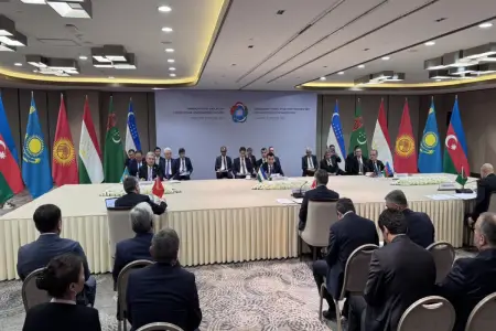 Ceyhun Bayramov ilk dəfə bu görüşdə iştirak etdi