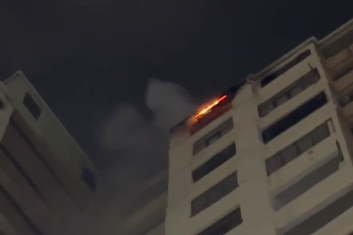 Bakıda yaşayış binasında yanğın oldu: zəhərlənənlər var – Video/Yenilənib