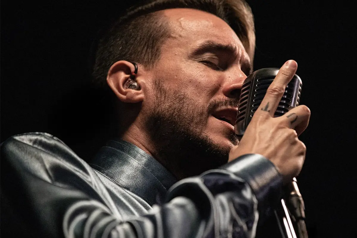 Məşhur müğənni Bakıya gəlir