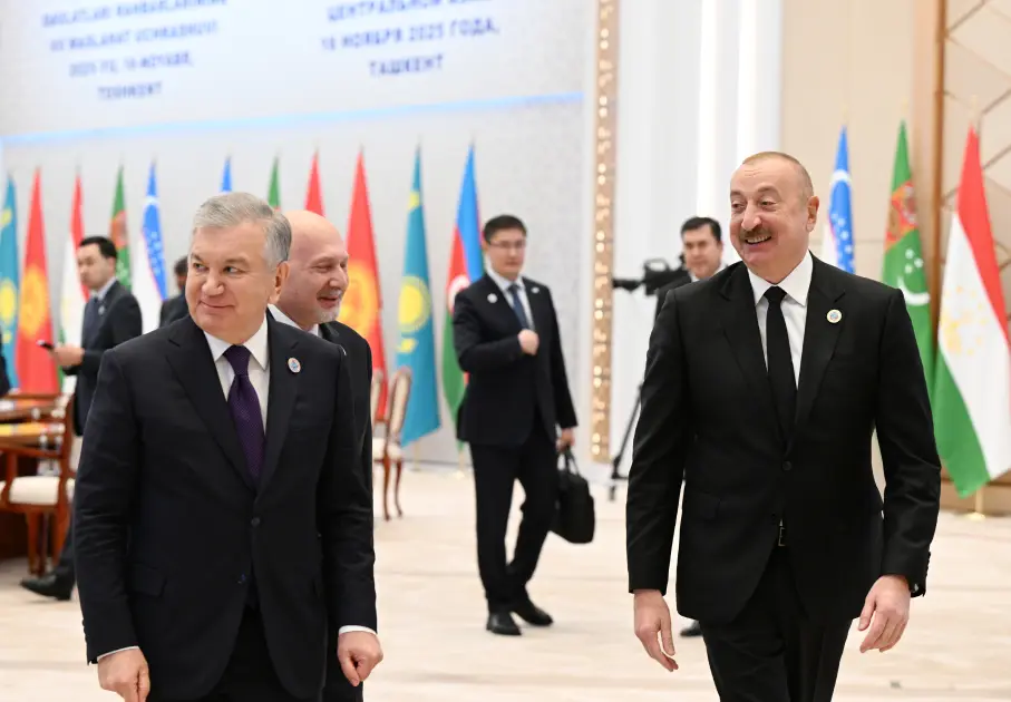 İlham Əliyev liderlərin iclasında - Fotolar - Yeniləndi 2