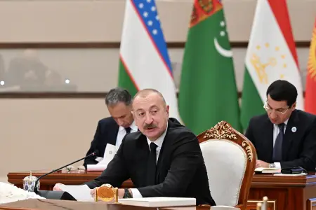 Prezident Xəzərin dibi ilə çəkiləcək elektrik kabelindən danışdı