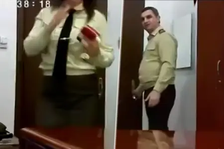 Qeyri-etik videolarla məşhurlaşan polkovnik azadlığa çıxdı
