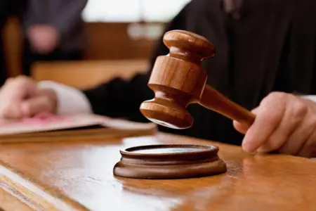 Bakıda müəllimi təhqir edən valideyn cəzalandırıldı