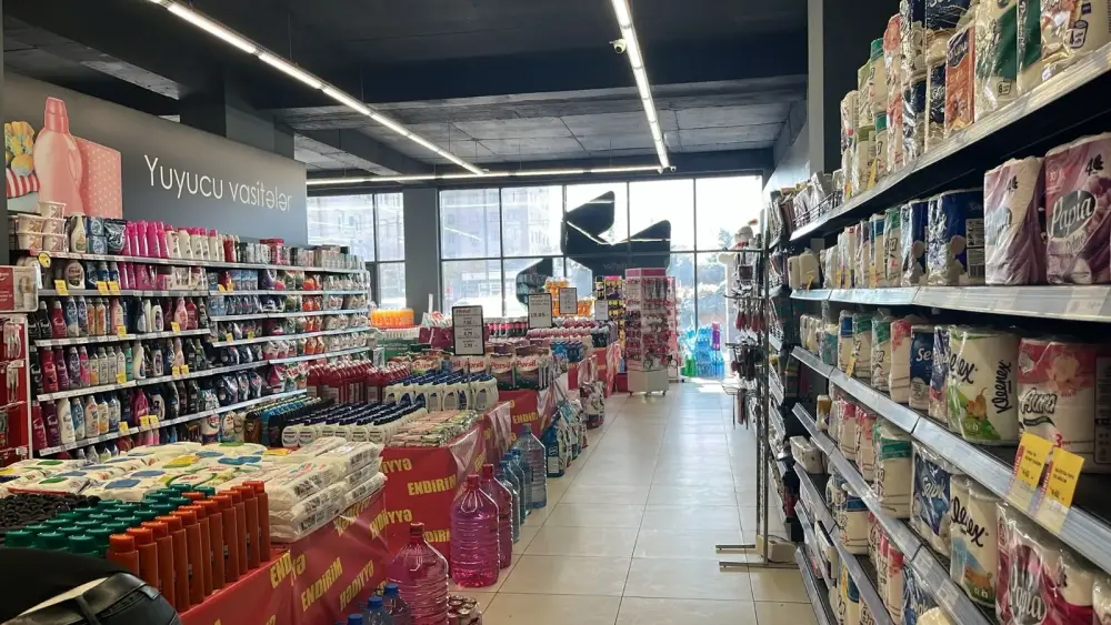 Adnan Əhmədzadəyə məxsus “Rahat Market”in yerləşdiyi milyonluq obyekt müsadirə olundu