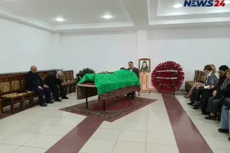 Xalq artisti Roza Cəlilova ilə vida mərasimi keçirilir - Foto 