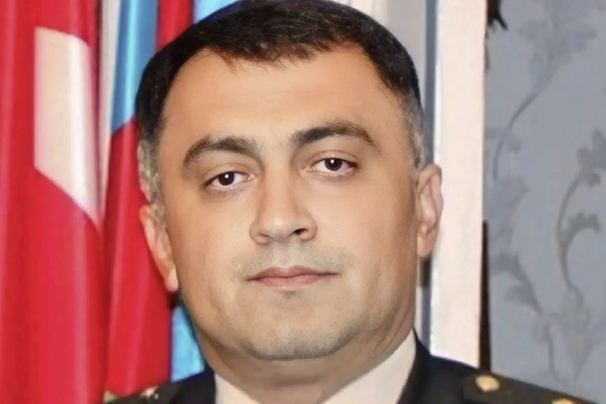 Külli miqdarda rüşvət işi: Sabiq idarə rəisi və zabitlərə şərti cəza verildi