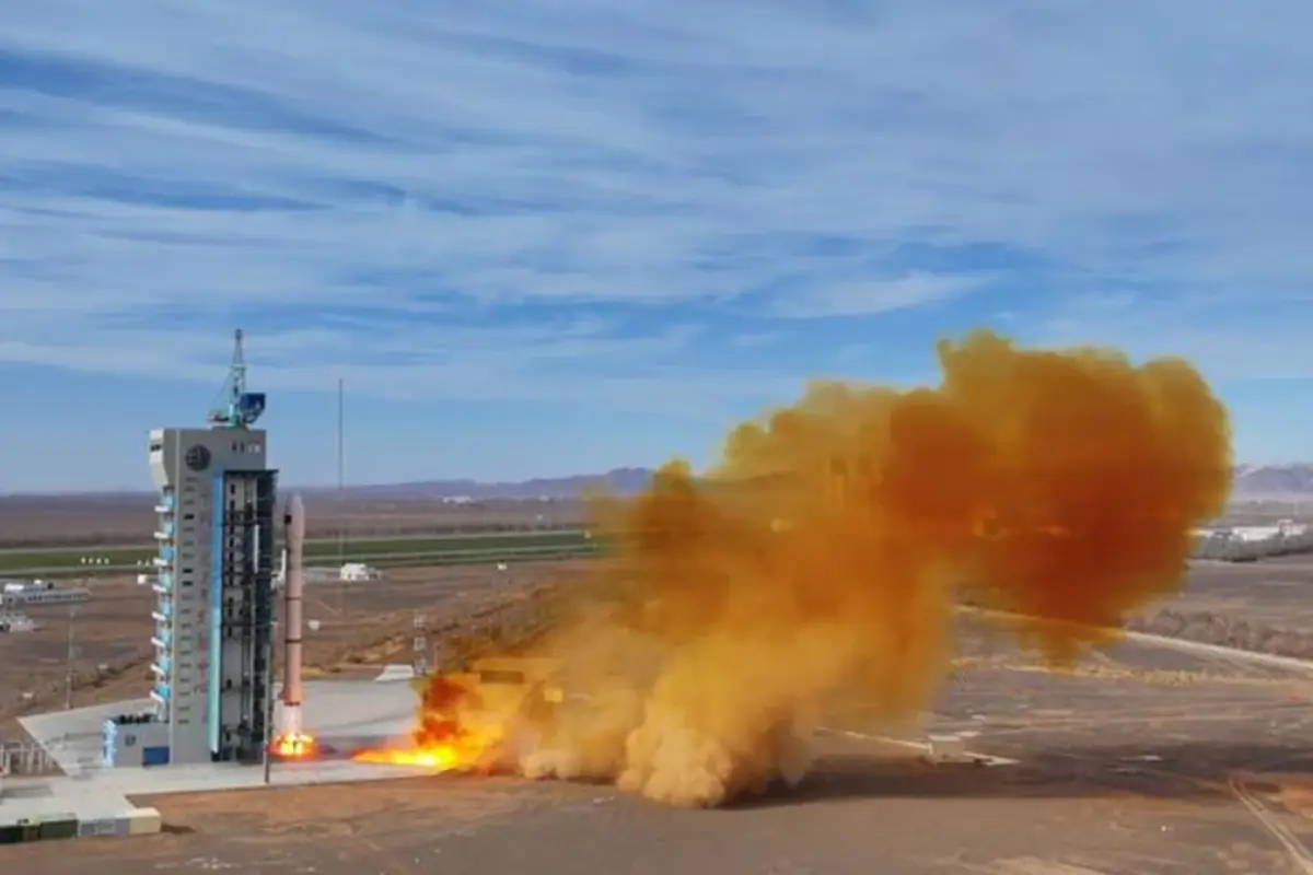 Bu ölkə kosmosa üç yeni peyk buraxdı