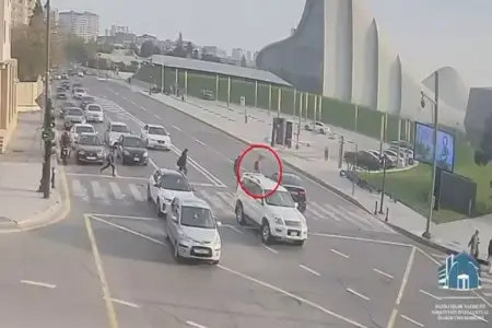 Bakıda maşın şagirdi vurdu - Video