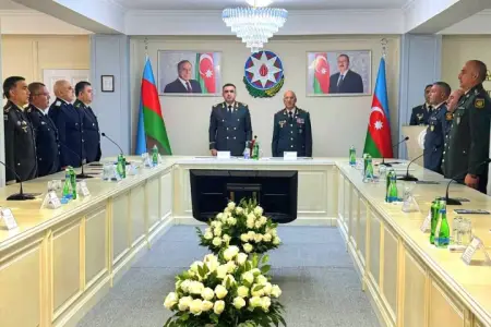 Hərbi Prokurorluq dəyirmi masa keçirdi