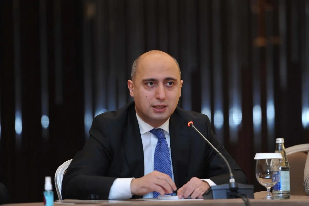 “Müəllim məktəbə uşağa xidmət etmək üçün gəlməlidir, qazanc üçün yox” – nazir