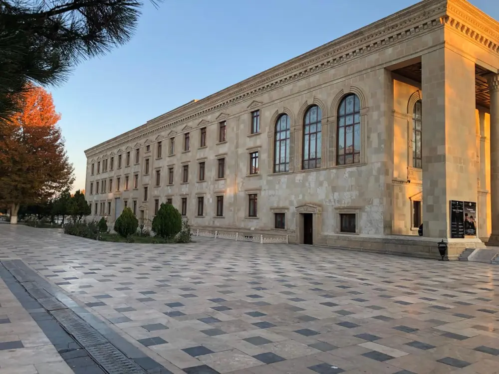 50 abidənin pasportu hazırlanır - Fotolar