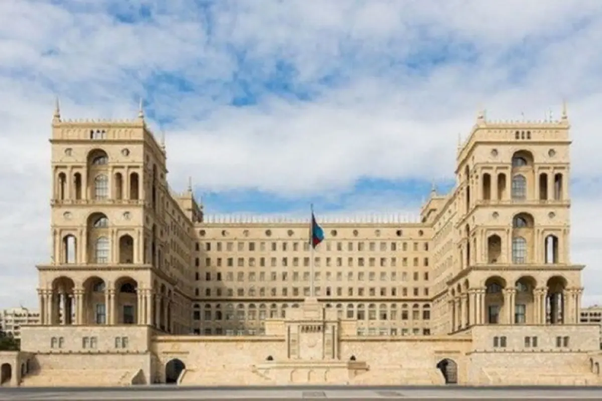 Azərbaycanda 4 nazirlik ləğv edilə bilər