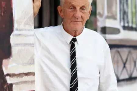 Şahzadə Diananın şəxsi dizayneri vəfat etdi