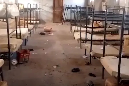 Bu ölkədə 300-dən çox uşaq və müəllim qaçırıldı