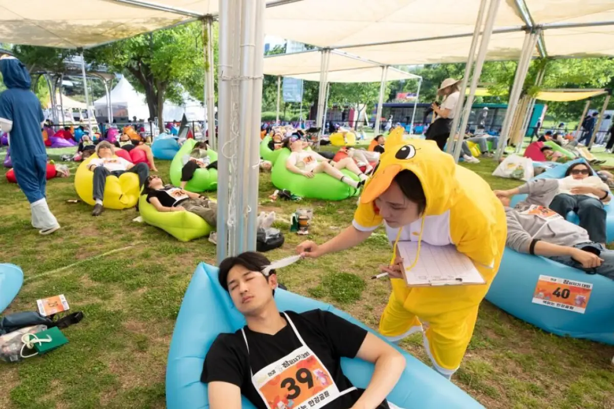 "Ən tənbəl" adam qalib olacaq - Təəccübləndirən yarışma