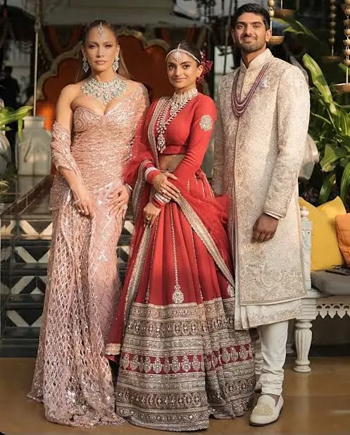 Hamı bu toydan danışır - Dünya ulduzlarının qatıldığı 35 milyonluq mərasim - Foto-Video