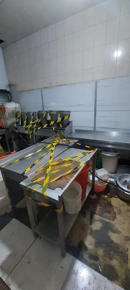 "Vosmoy bazarı"nda quş kəsimi yeri bağlandı - Fotolar