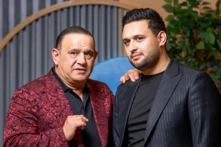 Oğlunu efirdə görən müğənni gözyaşlarını saxlaya bilmədi – Video