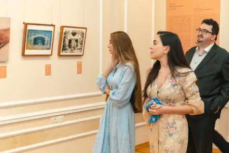 Prezidentin qızları Milli İncəsənət Muzeyində – Fotolar