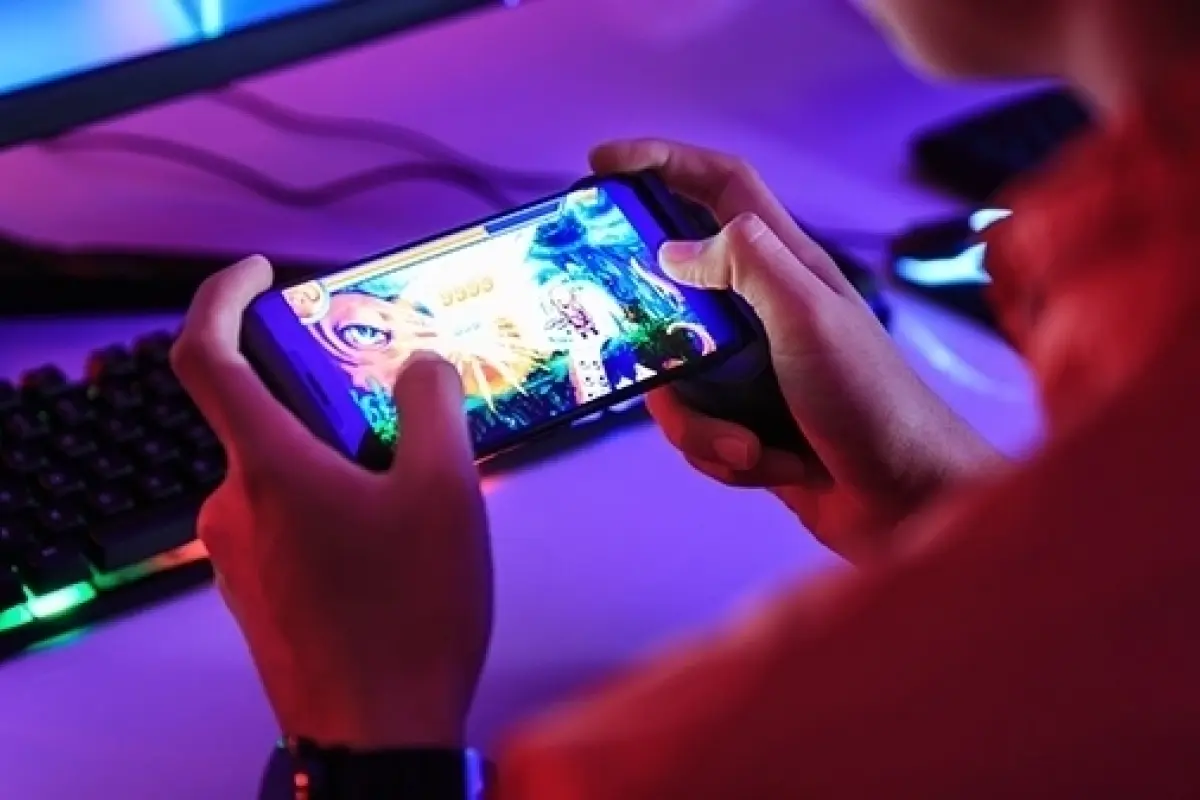Bu oyunlar telefonunuzun batareyasını təhlükəyə atır
