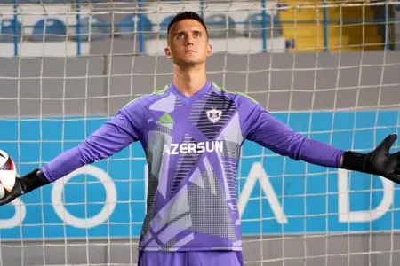 UEFA “Qarabağ” qapıçısını zirvəyə qaldırdı – 3 möhtəşəm qurtarış şok yaratdı