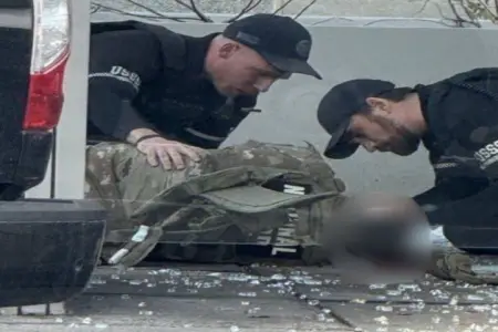 Ağ Evin yaxınlığında atışma: 2 hərbçi güllələndi – Yeniləndi