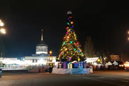 Kiyev Yeni ilə hazırlaşır: şəhər bayram libasına büründü – Fotolar