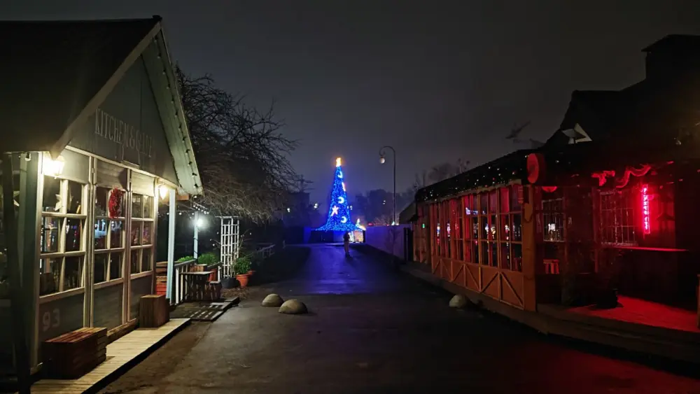 Kiyev Yeni ilə hazırlaşır: şəhər bayram libasına büründü – Fotolar