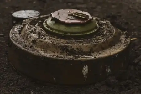 Hərbçimiz Laçında minaya düşdü: vəziyyəti ağırdır