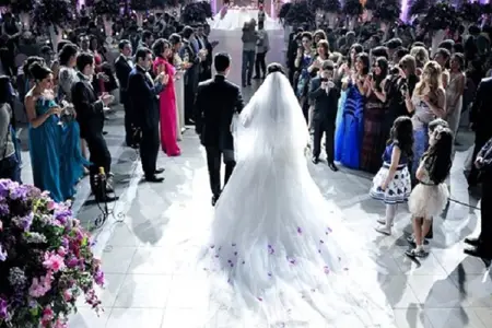 Toyda bədbəxt hadisə: qonaqlardan biri oynayan yerdə…