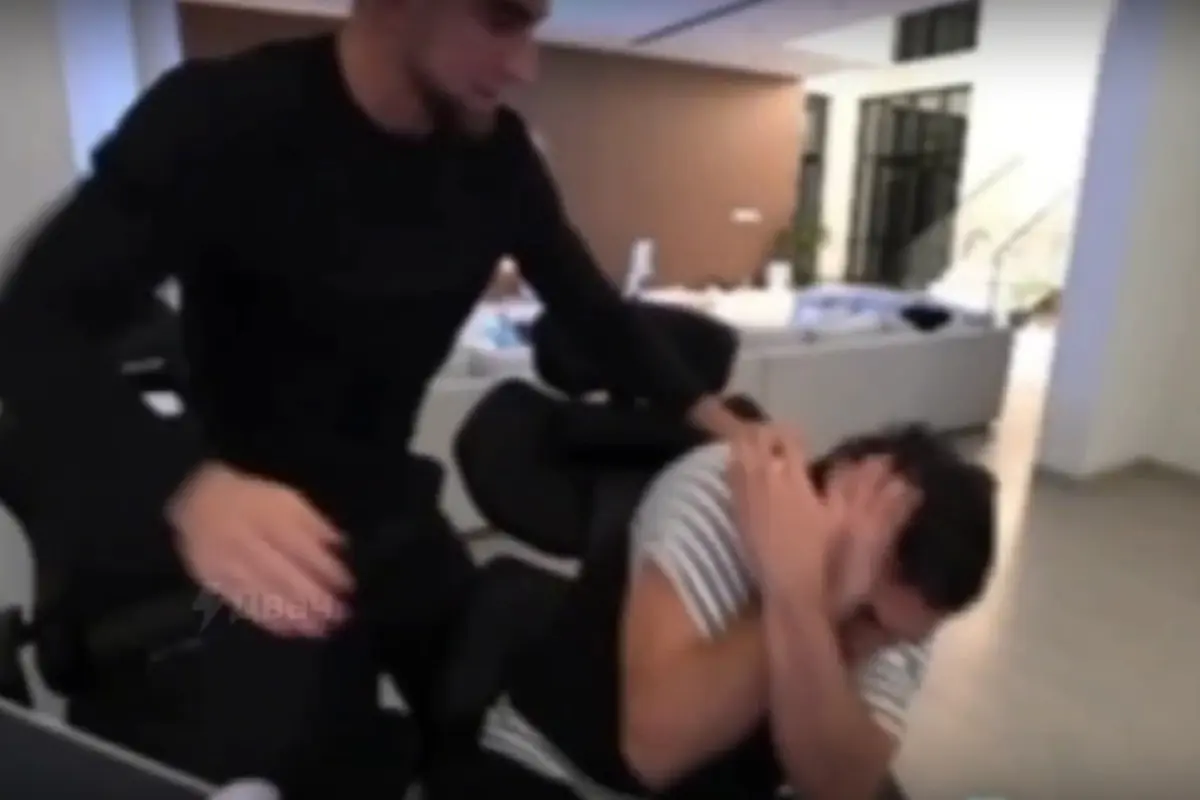 Azərbaycanlı bloger canlı yayım zamanı döyüldü